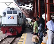 Kereta Madiun Solo